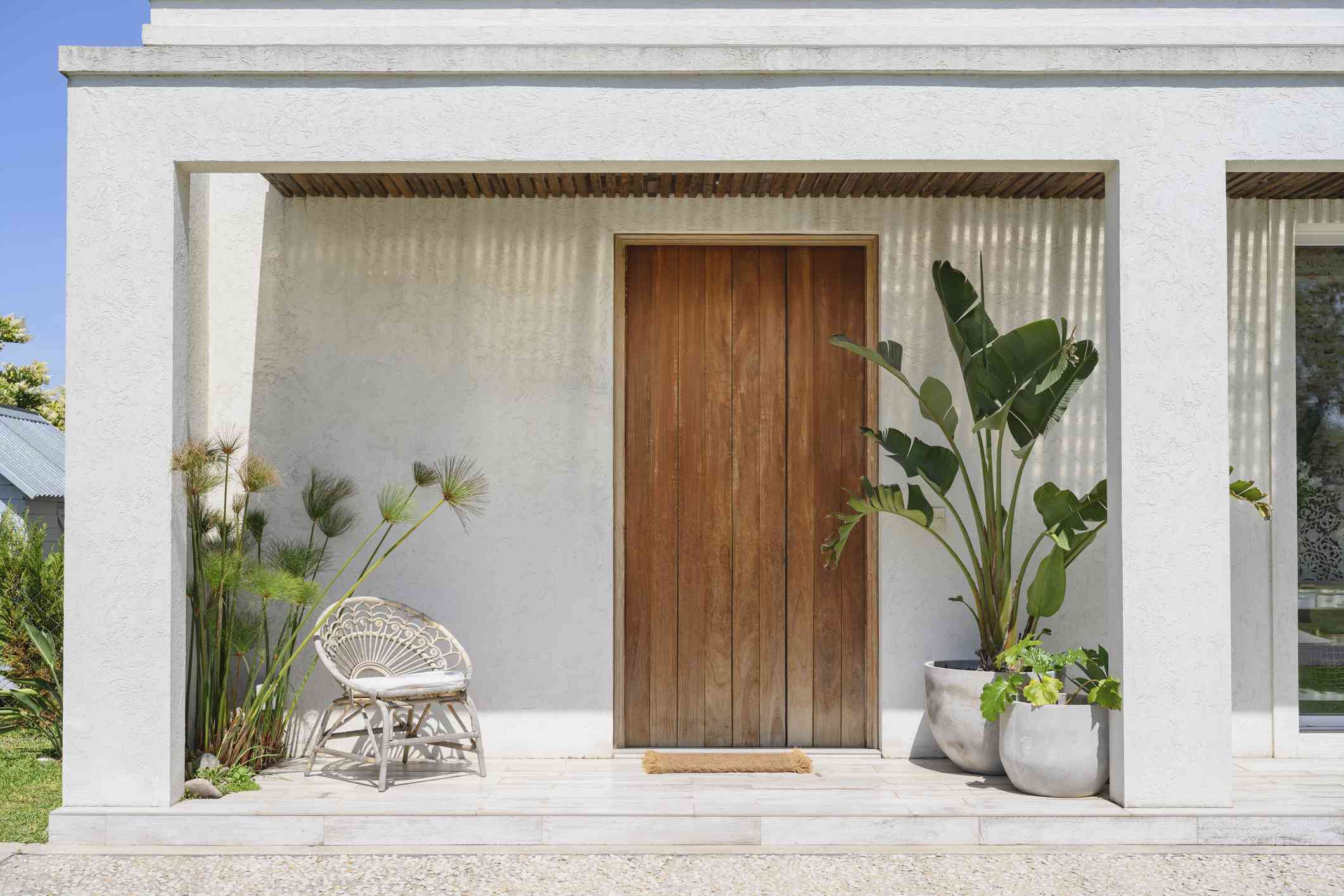 The 12 Most interesting Entrance Door Vegetation for Good Feng Shui