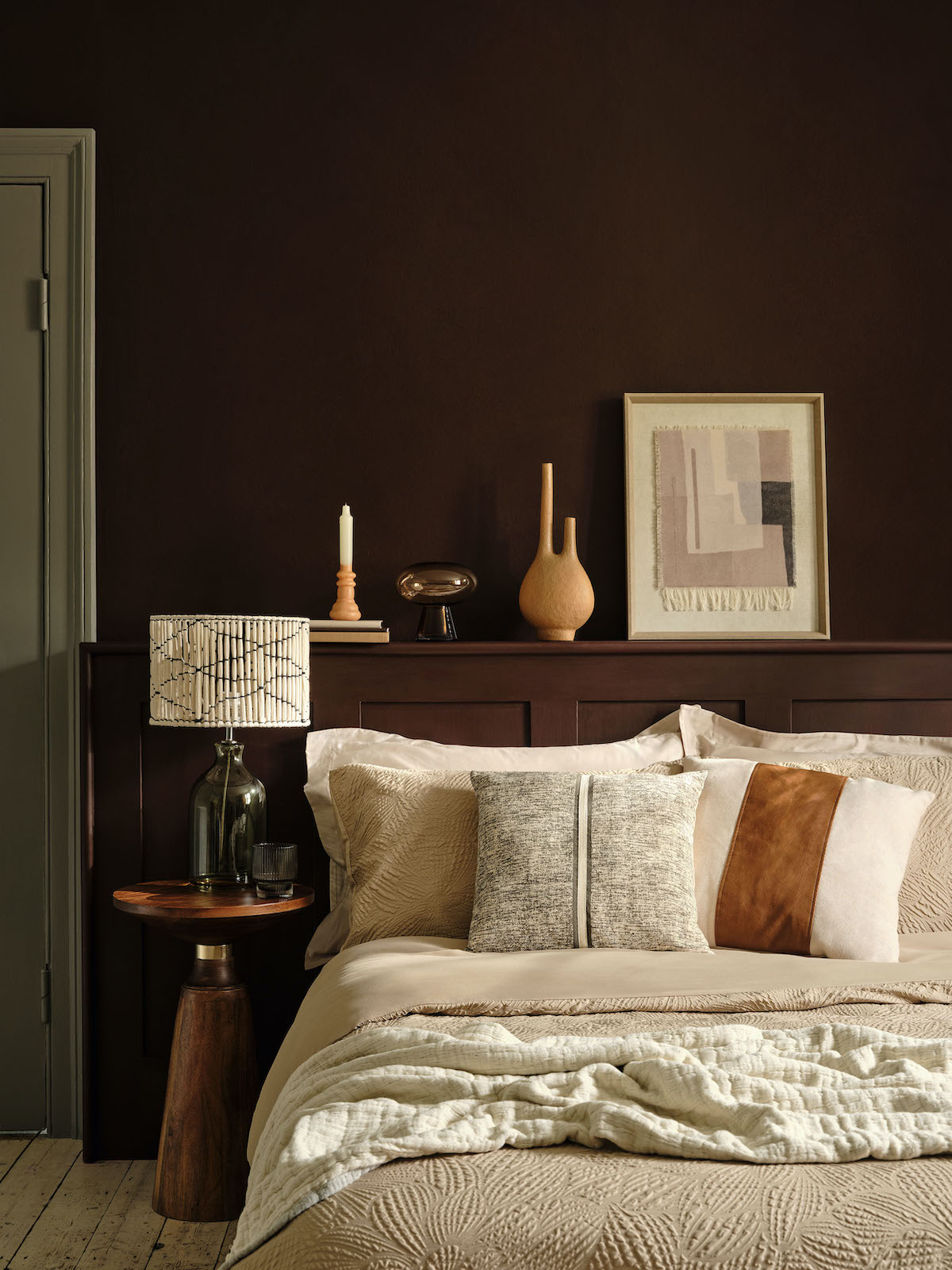 9 Cosy Aesthetic Bedrooms in Warmth Earthy Tones